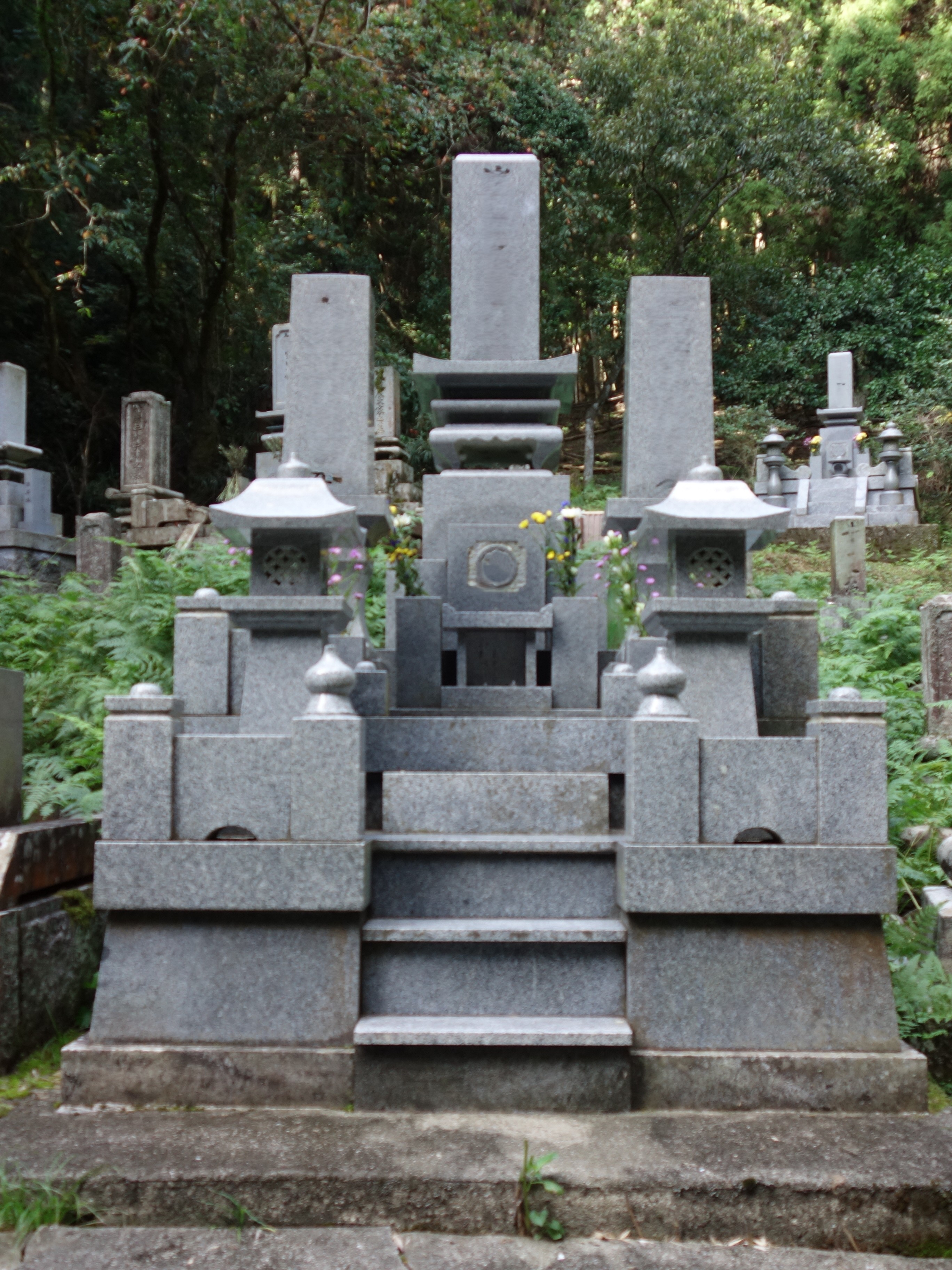 みやこ町勝山浦河内 墓じまい施工前