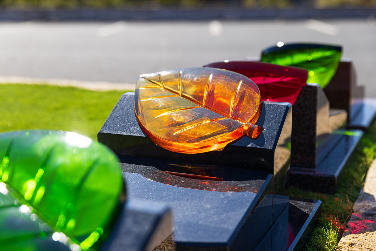 彩葉 琥珀のガラスの葉アップ