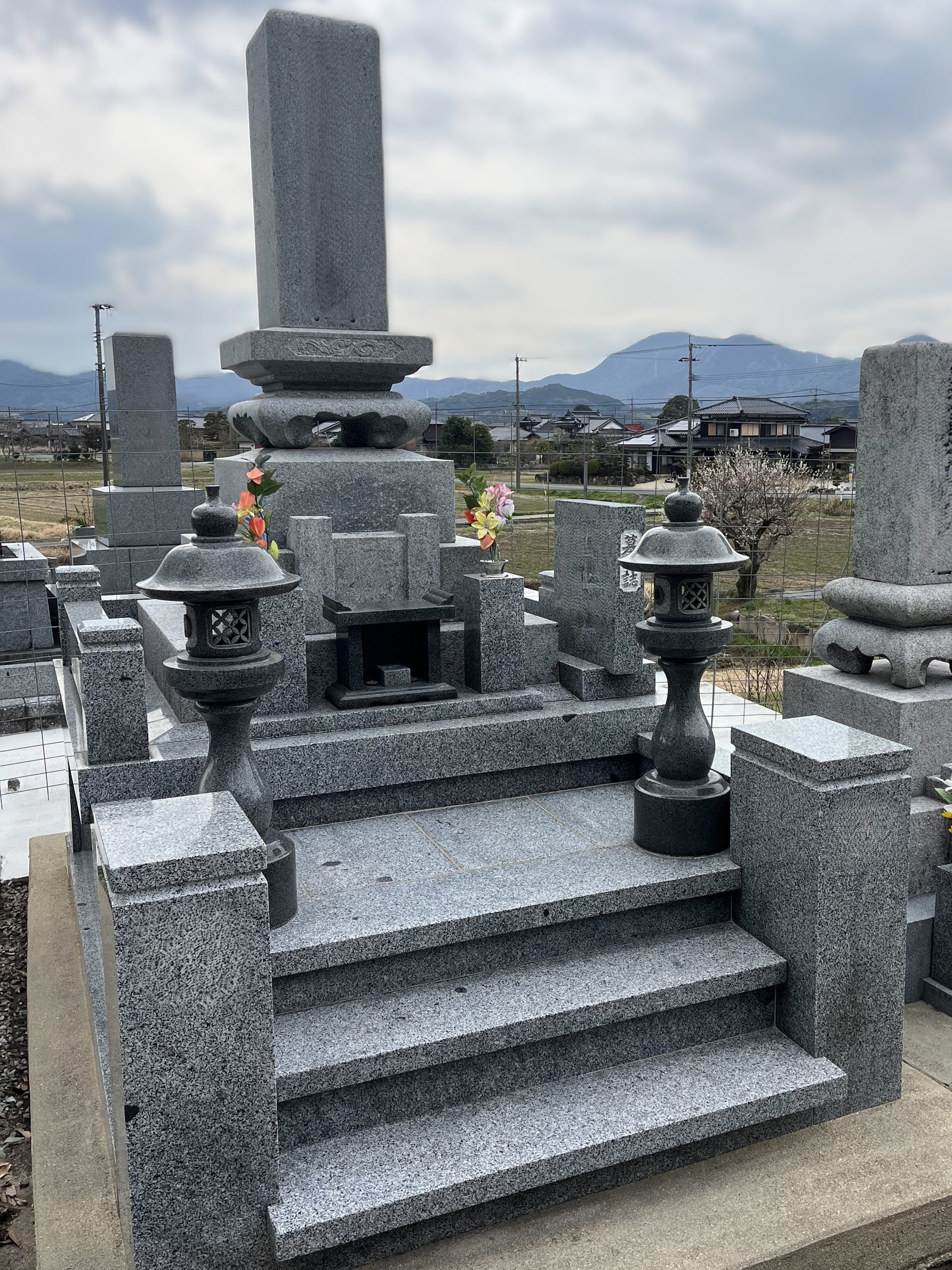 墓石クリーニング 施工後 高圧洗浄後の墓石